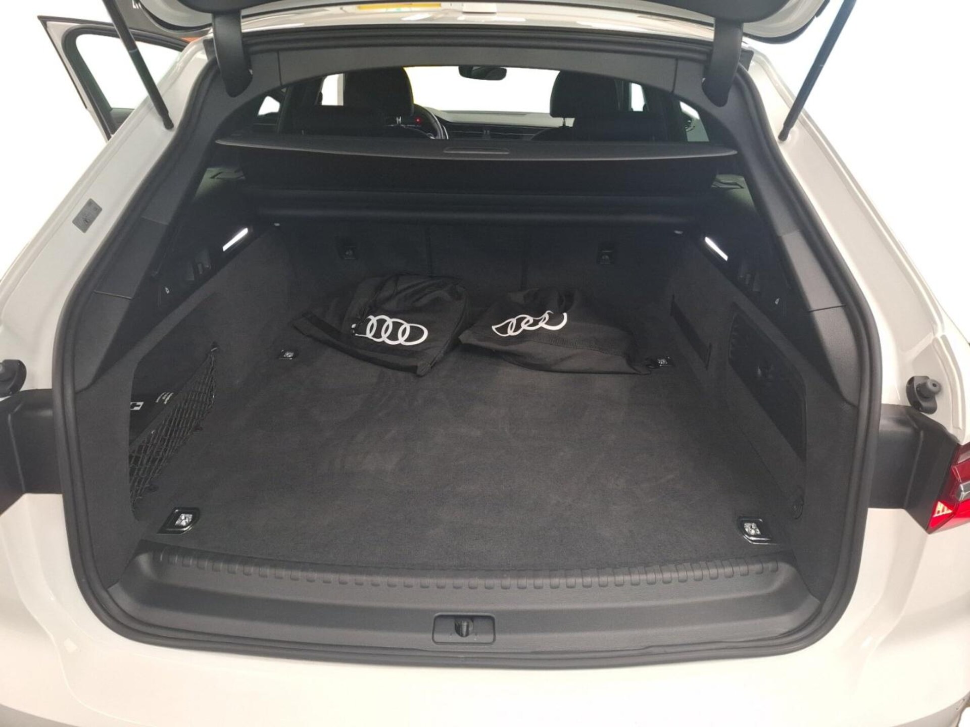 Audi A6 Avant TFSI e