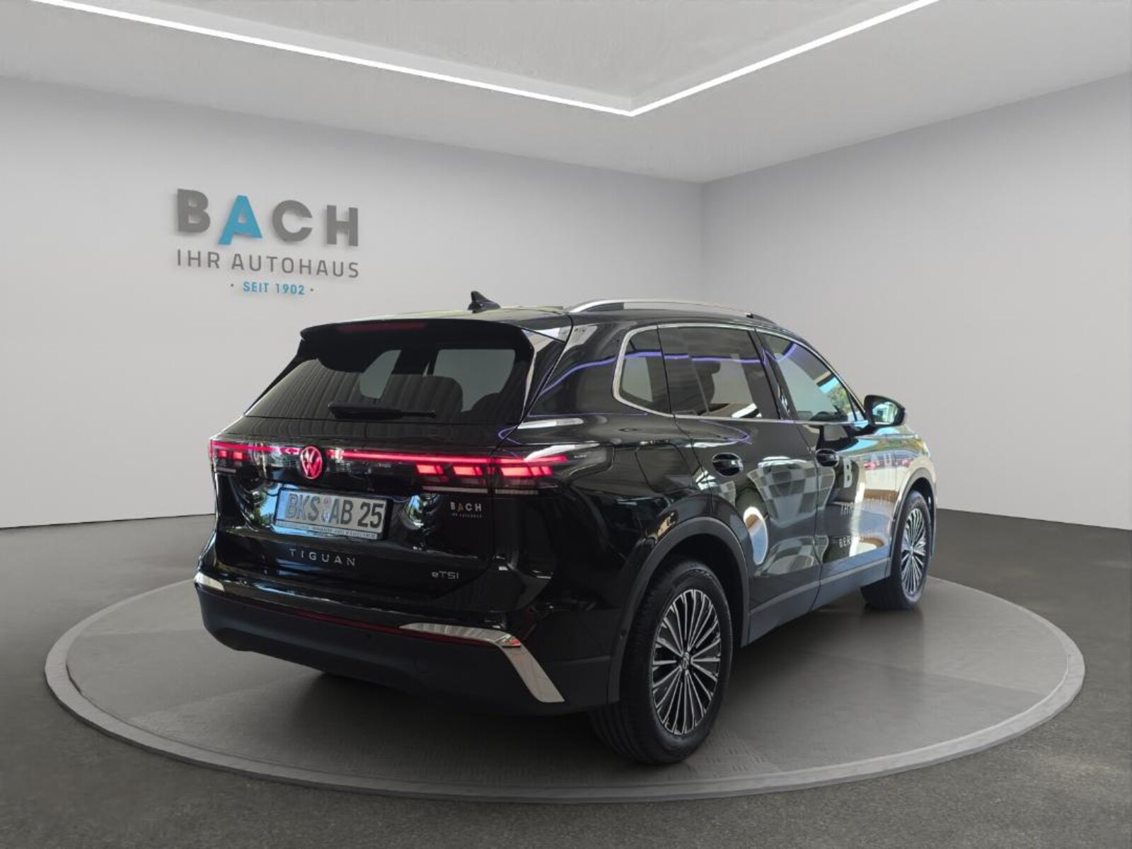 Volkswagen Tiguan – Bild 8