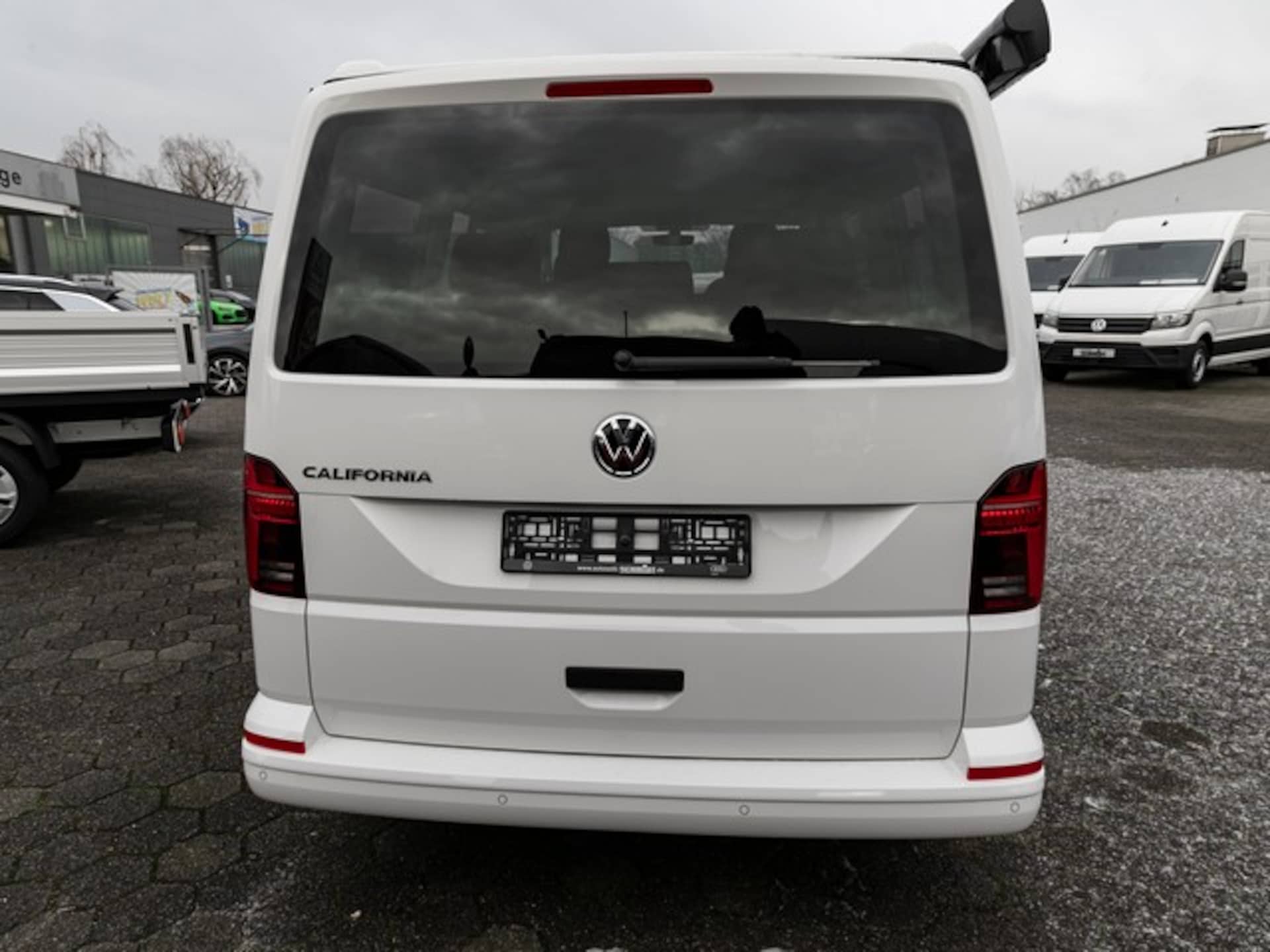 Volkswagen T6.1 California Beach