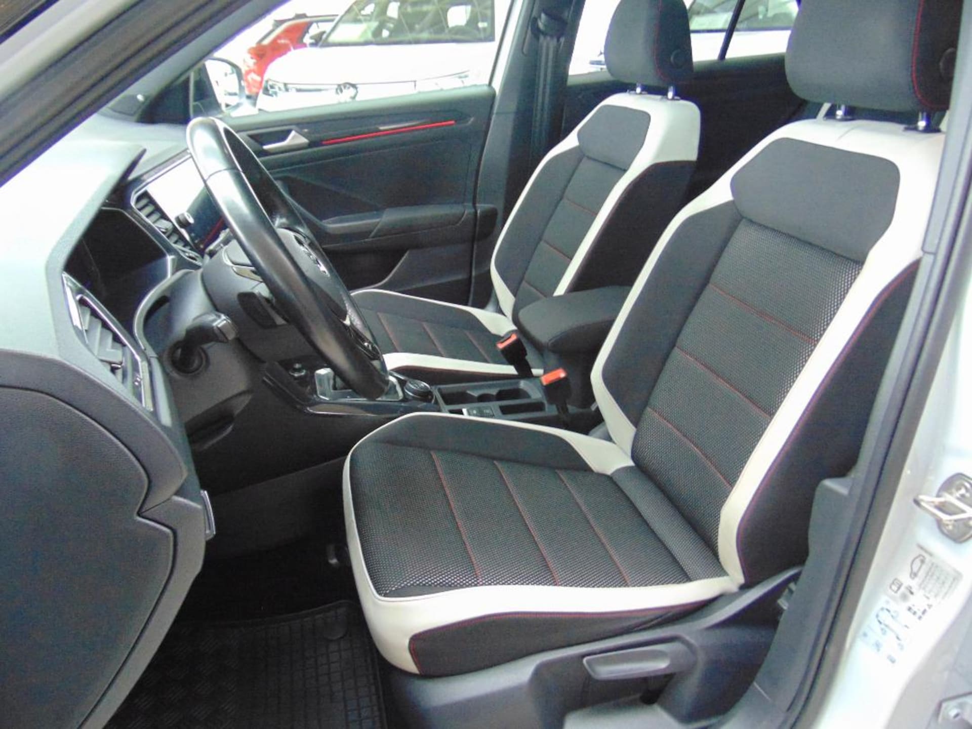 Volkswagen T-Roc Sport