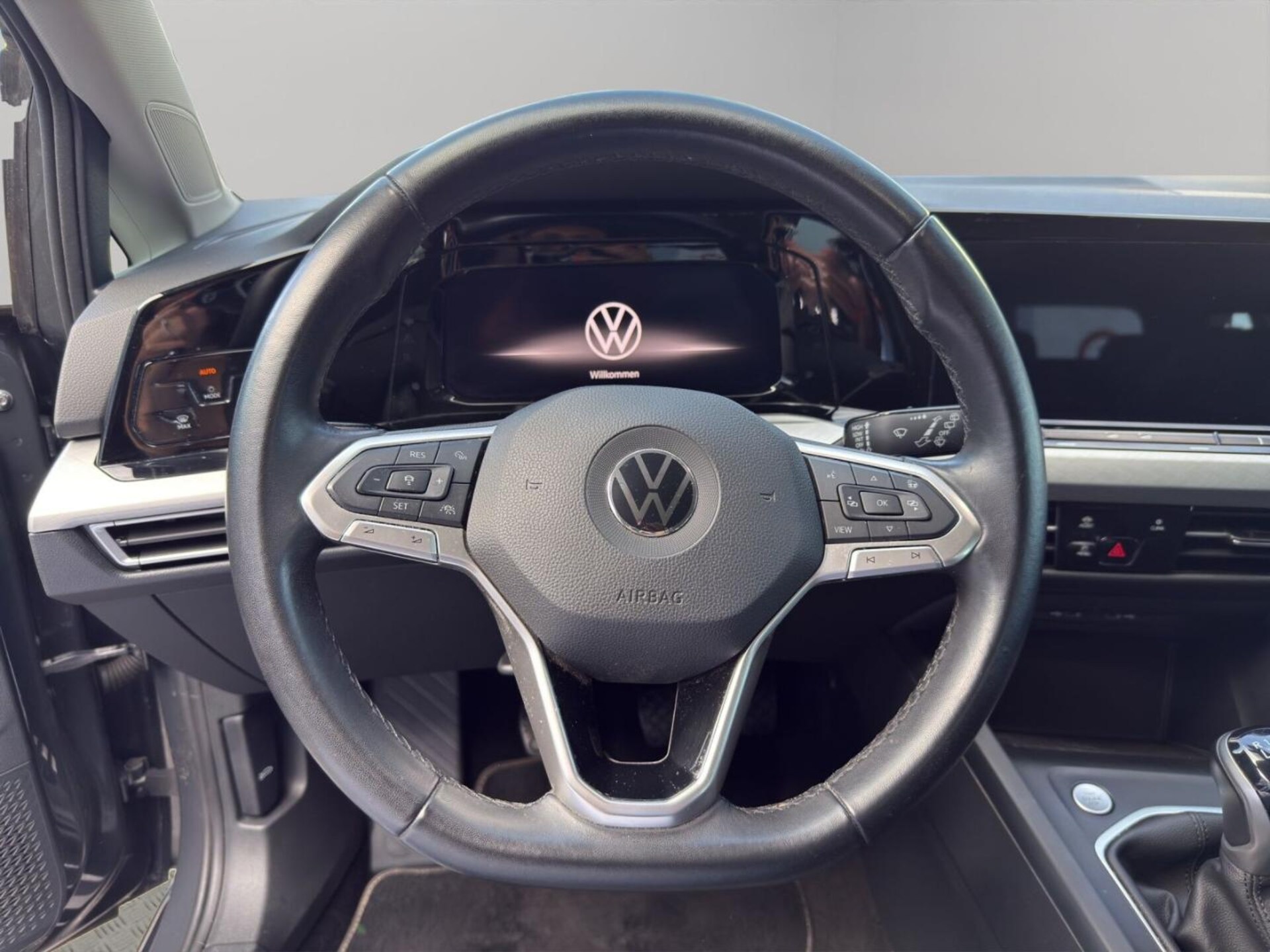 Volkswagen Golf Variant Life