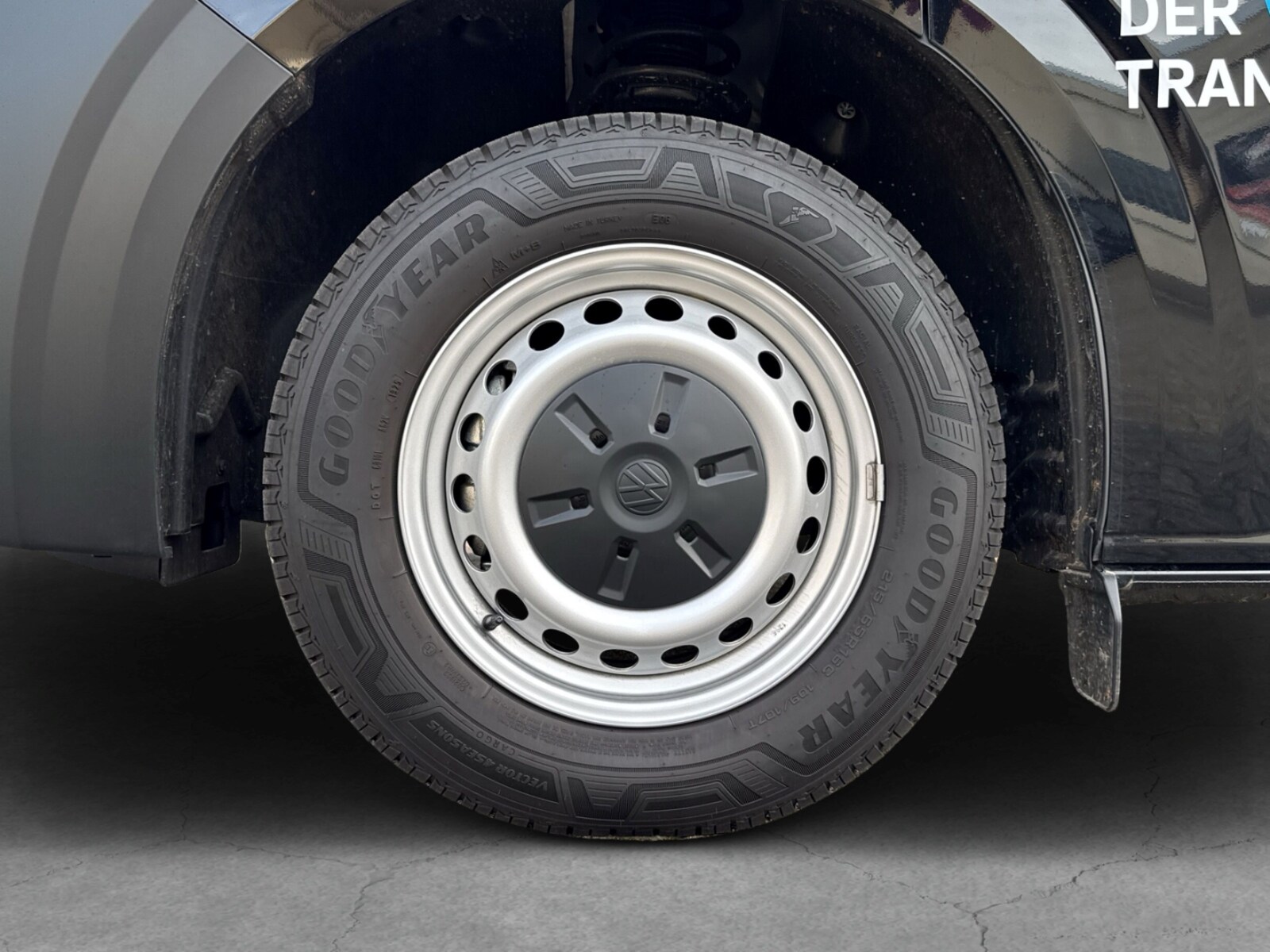 Volkswagen Transporter Kombi kurzer Radstand – Bild 7