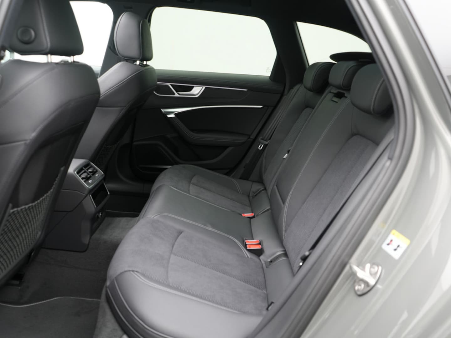 Bild über Audi A6 Avant S line 50 TDI quattro tiptronic - für weitere Informationen kontaktieren Sie den Audi Partner