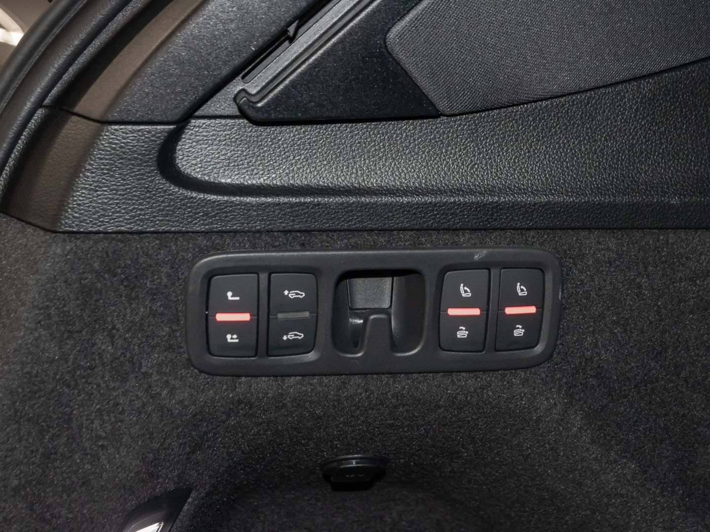 Bild über Audi Q7 SUV S line business TDI quattro 210 kW tiptronic - für weitere Informationen kontaktieren Sie den Audi Partner