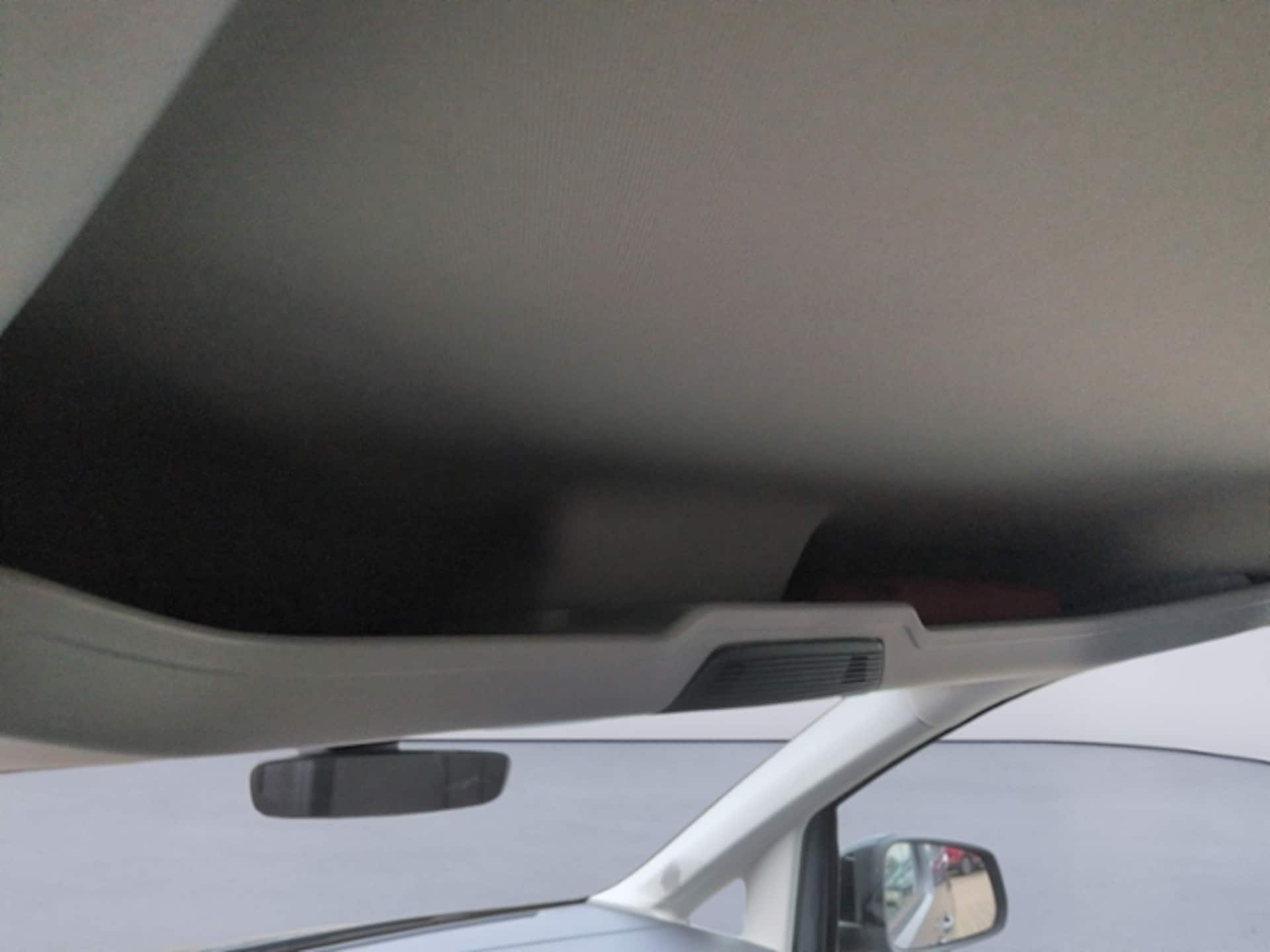 Volkswagen Caddy Basis-Modell