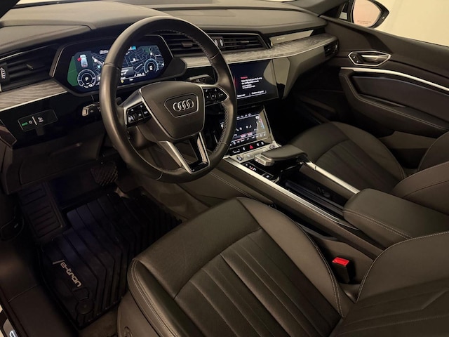 2024 Audi Q8 Sportback e-tron