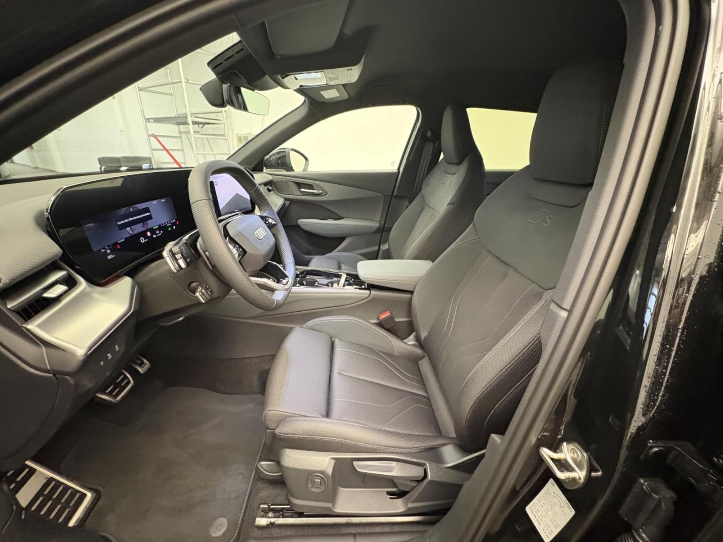 Bild über Audi Q3 SUV TDI 110 kW S tronic - für weitere Informationen kontaktieren Sie den Audi Partner