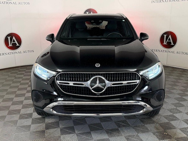 2025 Mercedes-Benz GLC 300