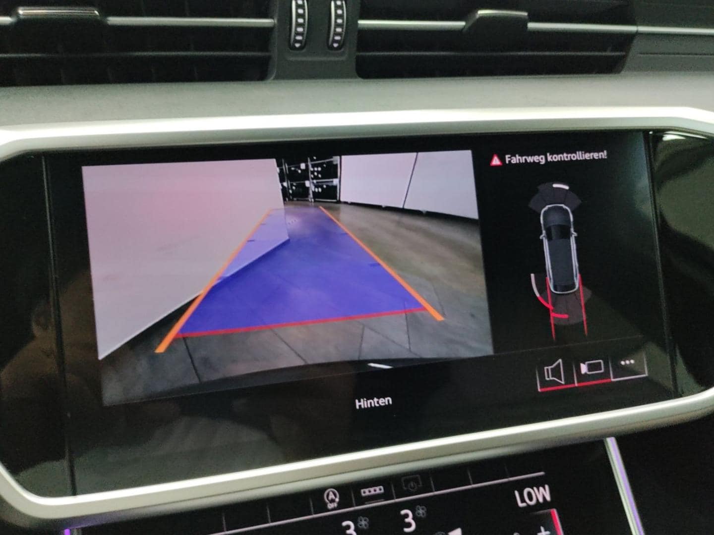 Bild über Audi S6 Avant TDI quattro tiptronic - für weitere Informationen kontaktieren Sie den Audi Partner
