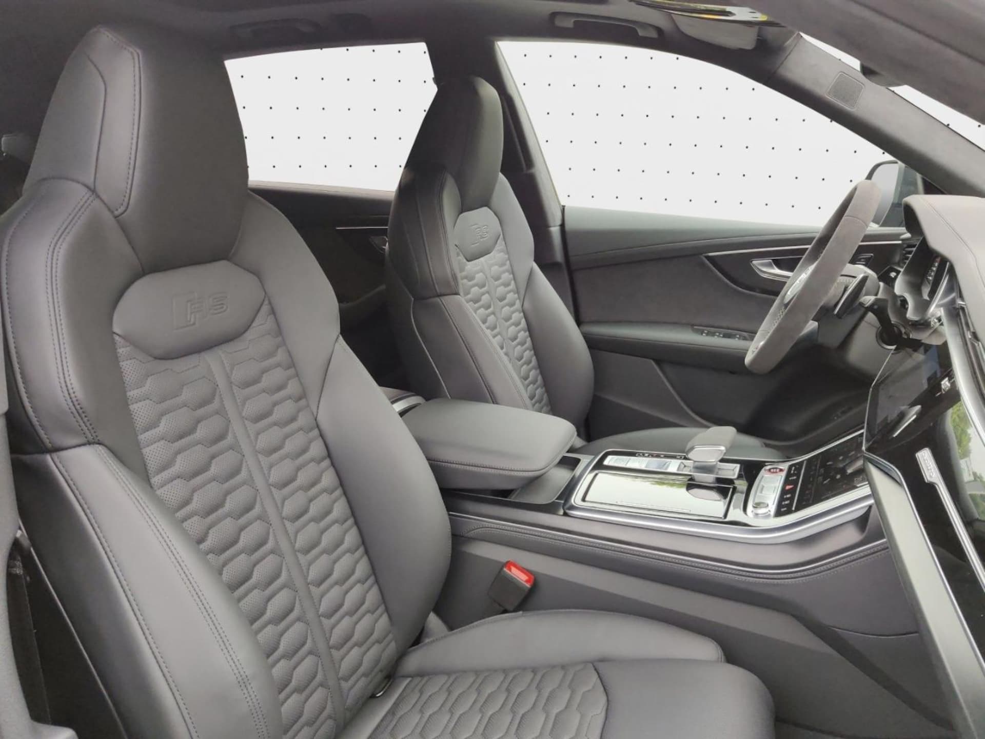 Audi RS Q8 SUV performance