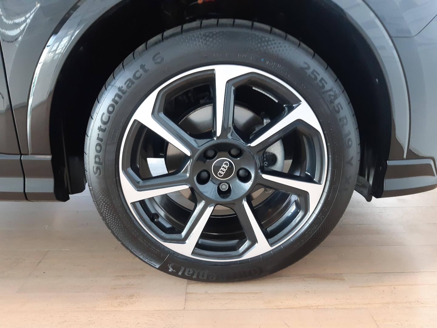 Image about Audi Q3 S line 35 TFSI 110 kW (150 ch) S tronic