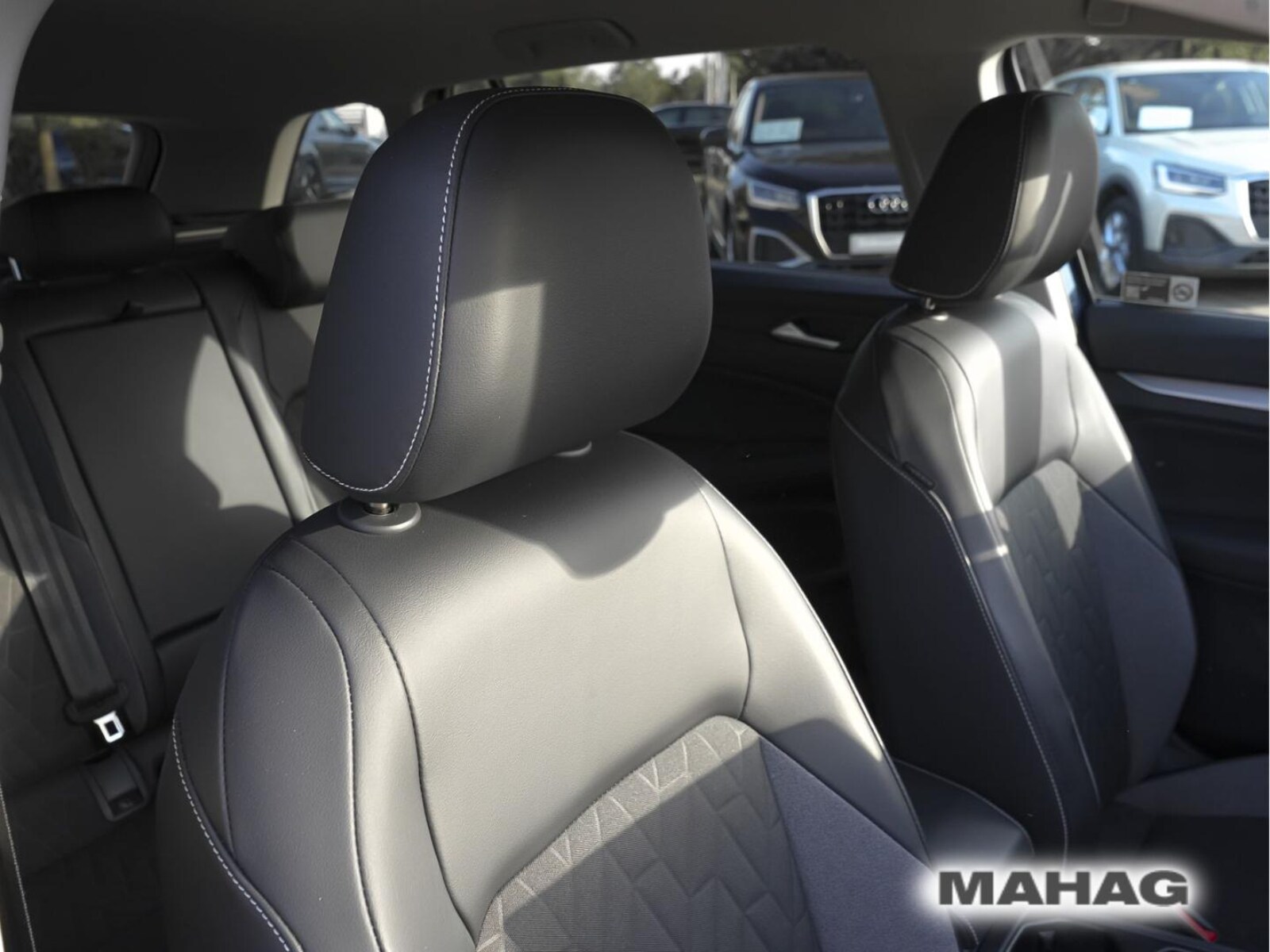 Volkswagen Golf Variant – Bild 15