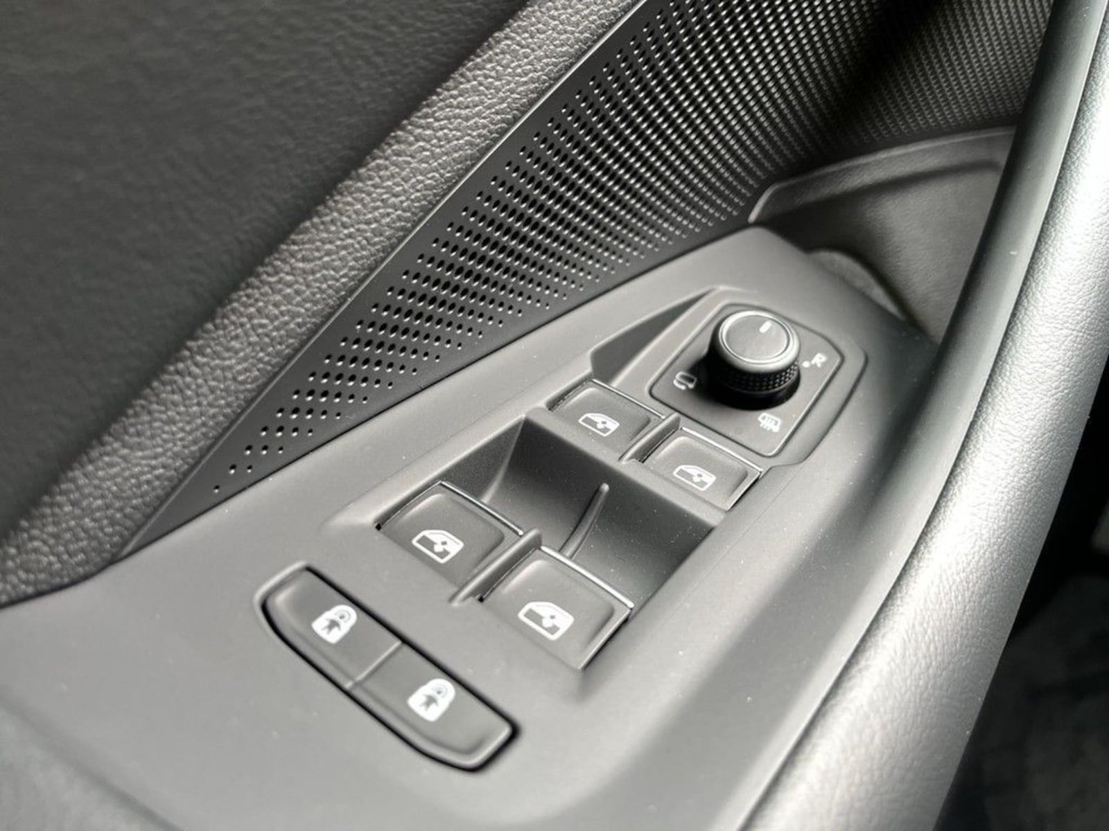 Volkswagen Passat – Bild 25