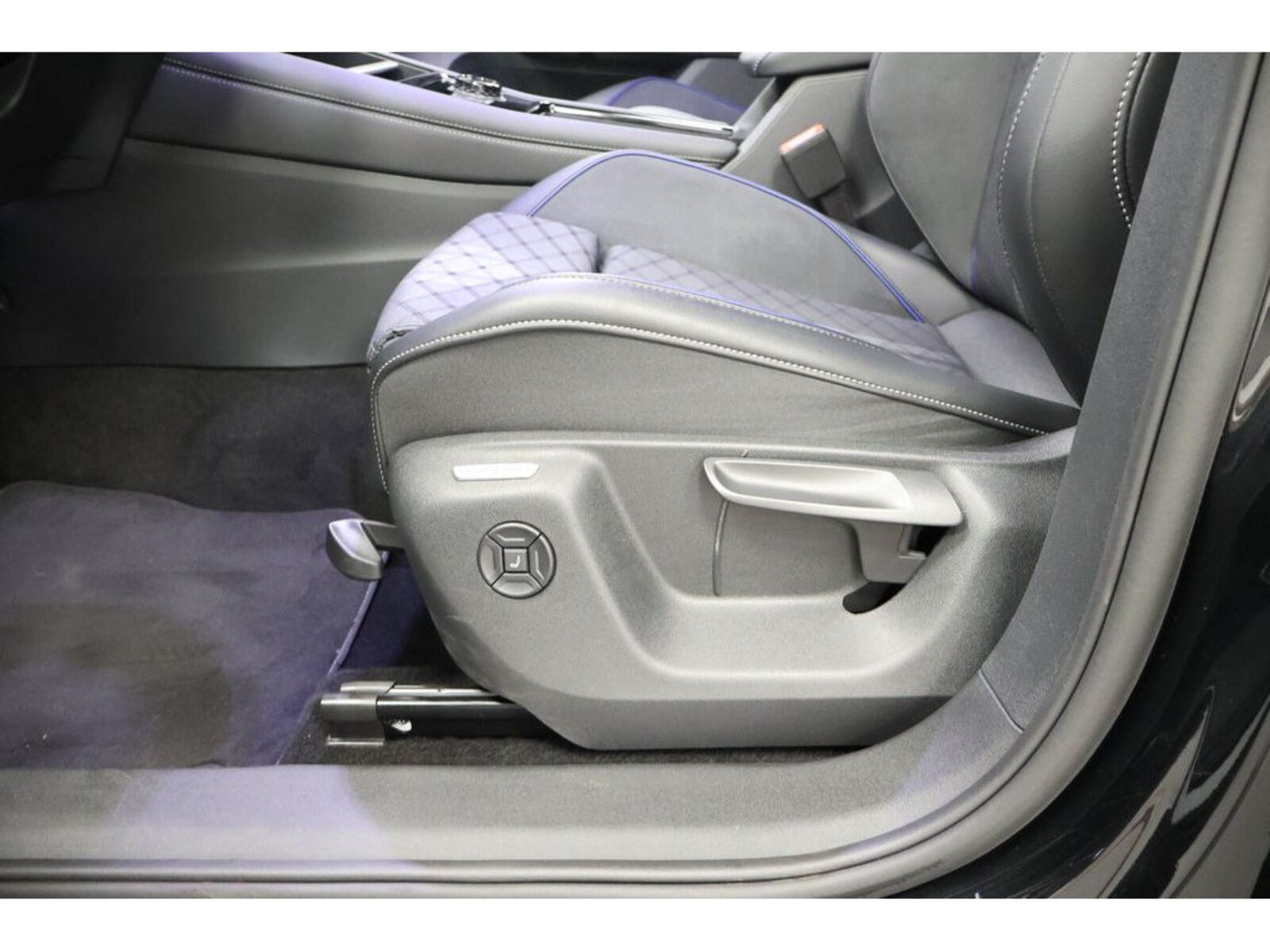 Volkswagen Tiguan – Bild 22