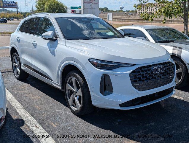 2025 Audi Q5 Premium Plus