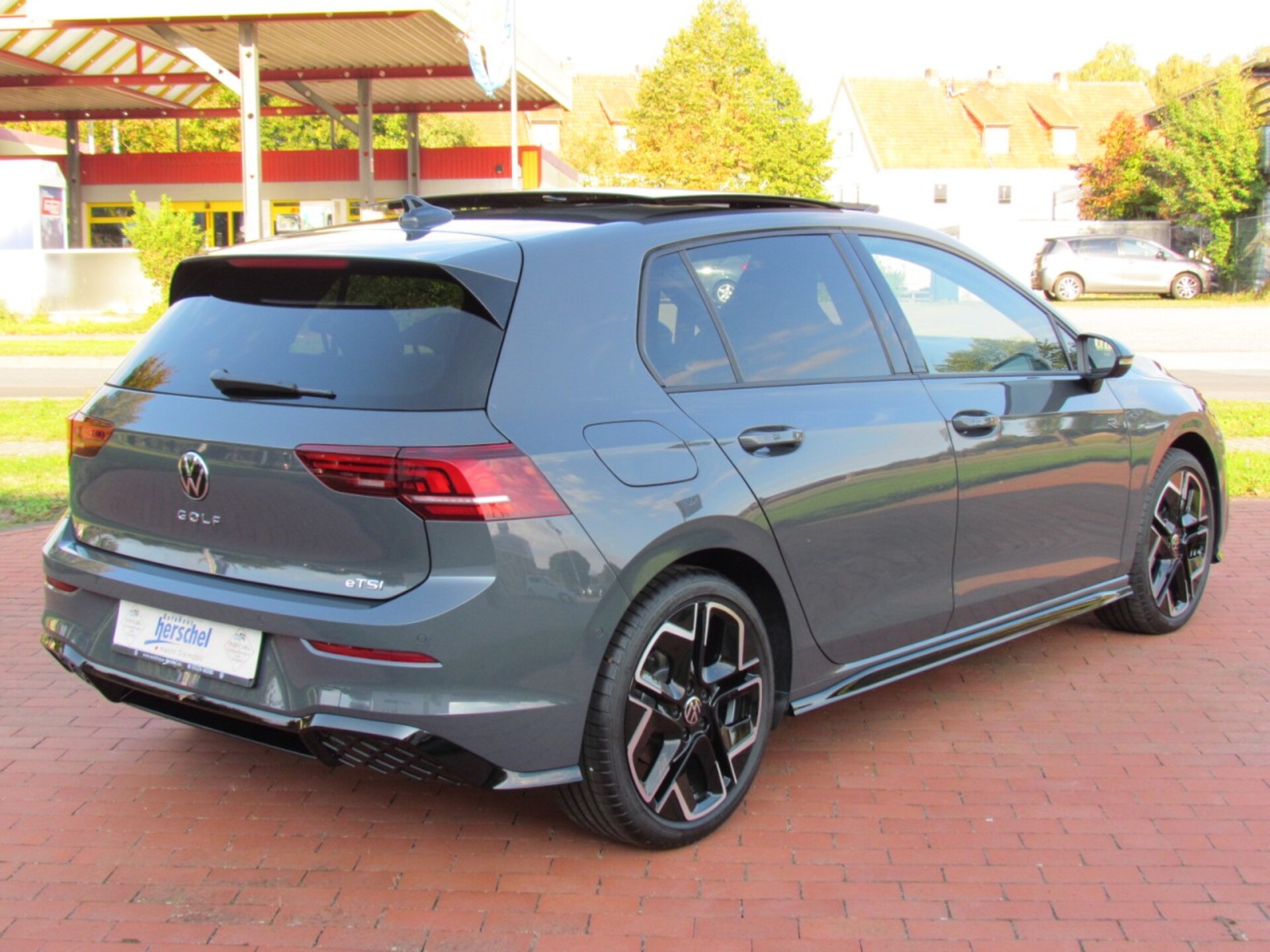 Volkswagen Golf R-Line