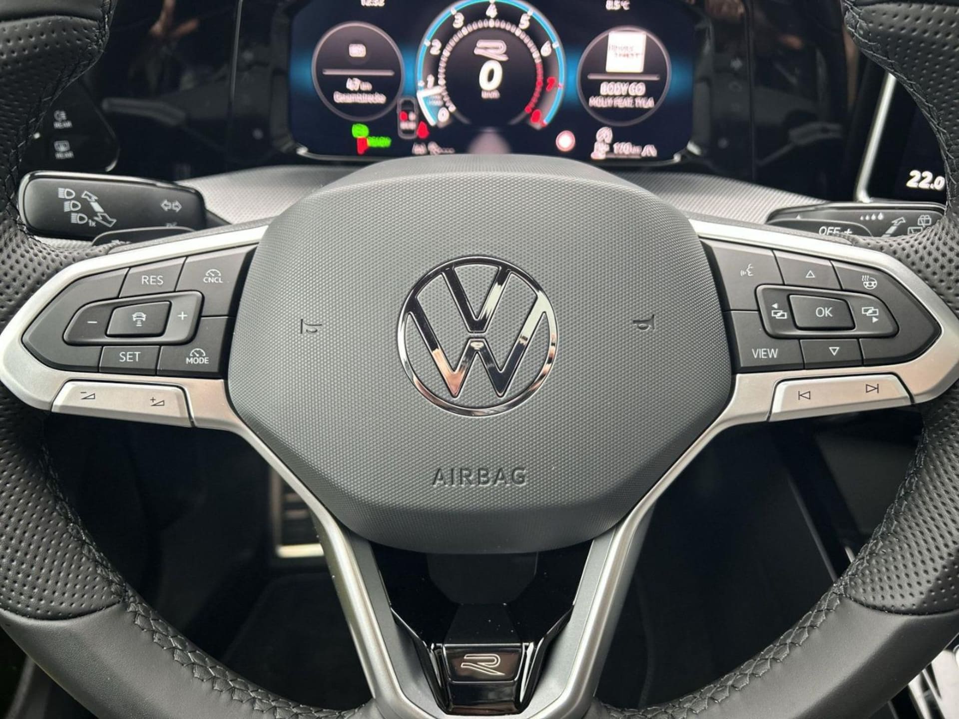 Volkswagen Golf R-Line