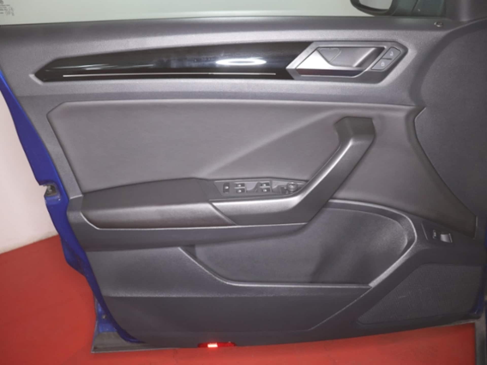 Volkswagen T-Roc R