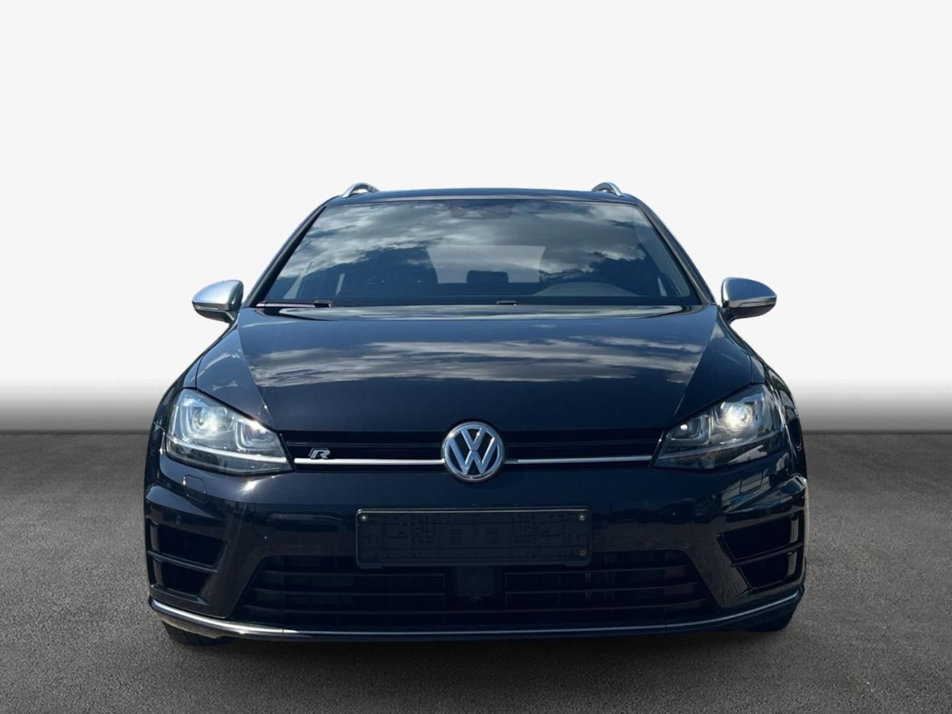 Volkswagen Golf Variant R
