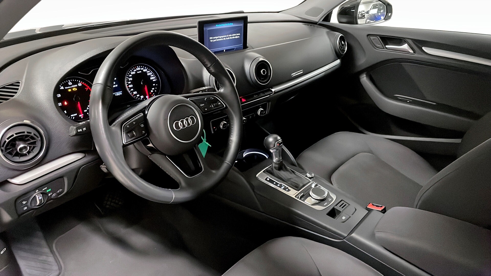 Bild som visar&nbsp;Audi A3 Sportback&nbsp;A3 Sportback 35 TFSI Proline 150 hk S tronic - för mer information kontakta din Audi Partner