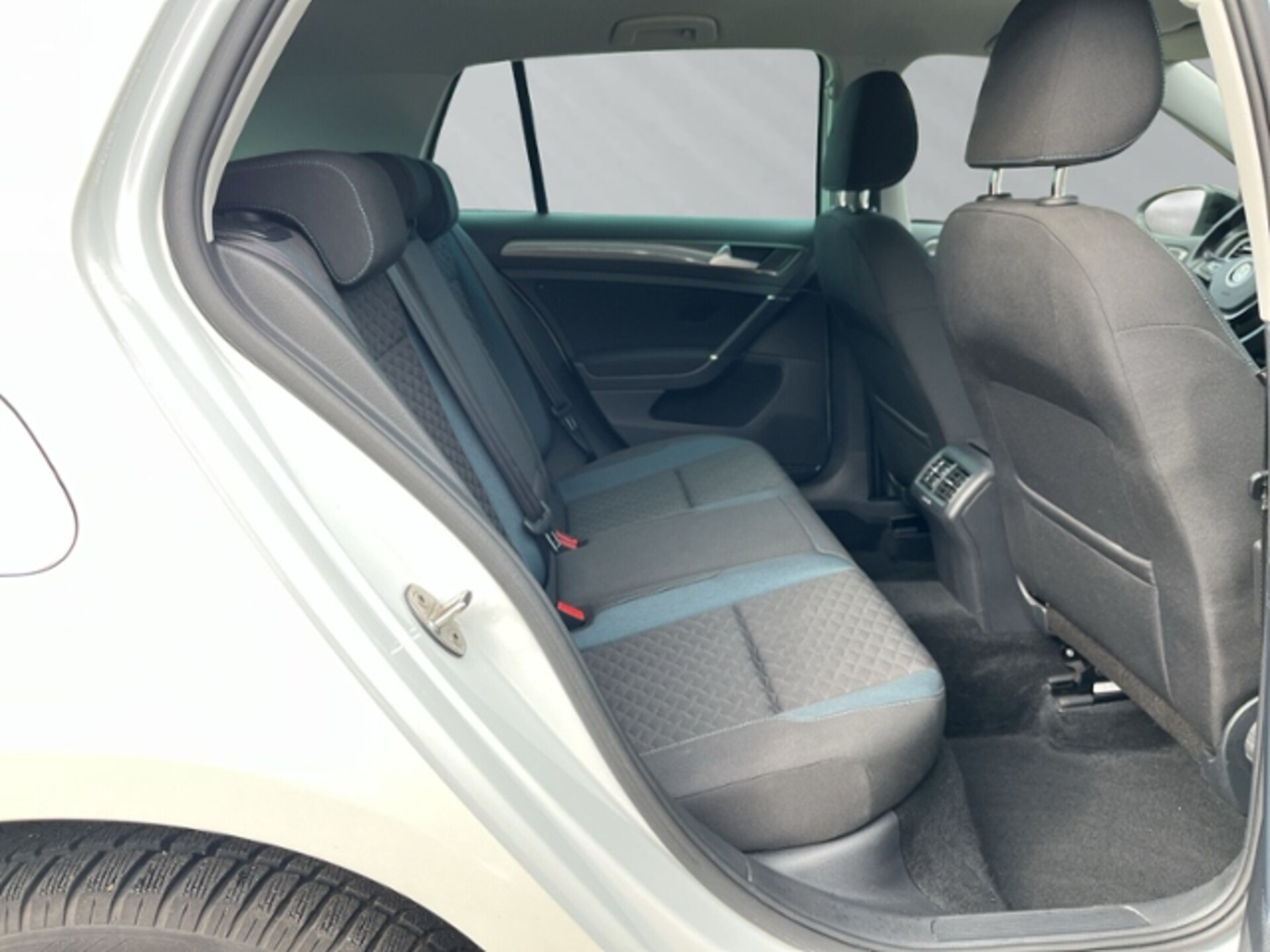 Volkswagen Golf IQ.DRIVE
