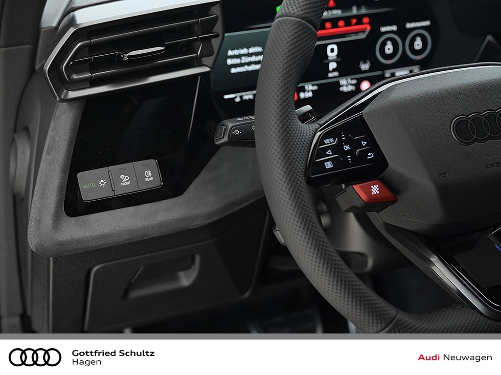 Image about Audi RS 3 Limousine TFSI quattro S tronic