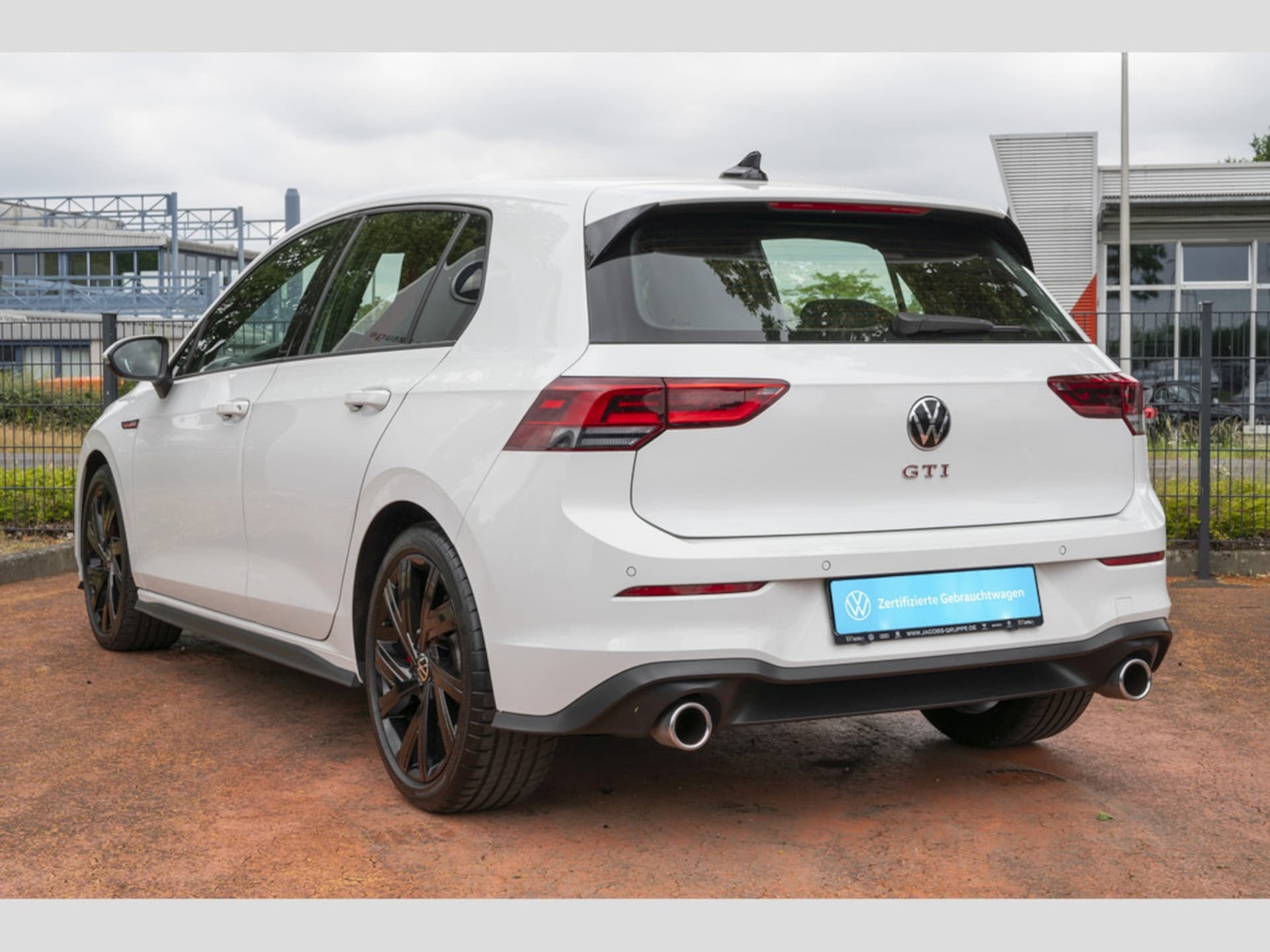 Volkswagen Golf GTI