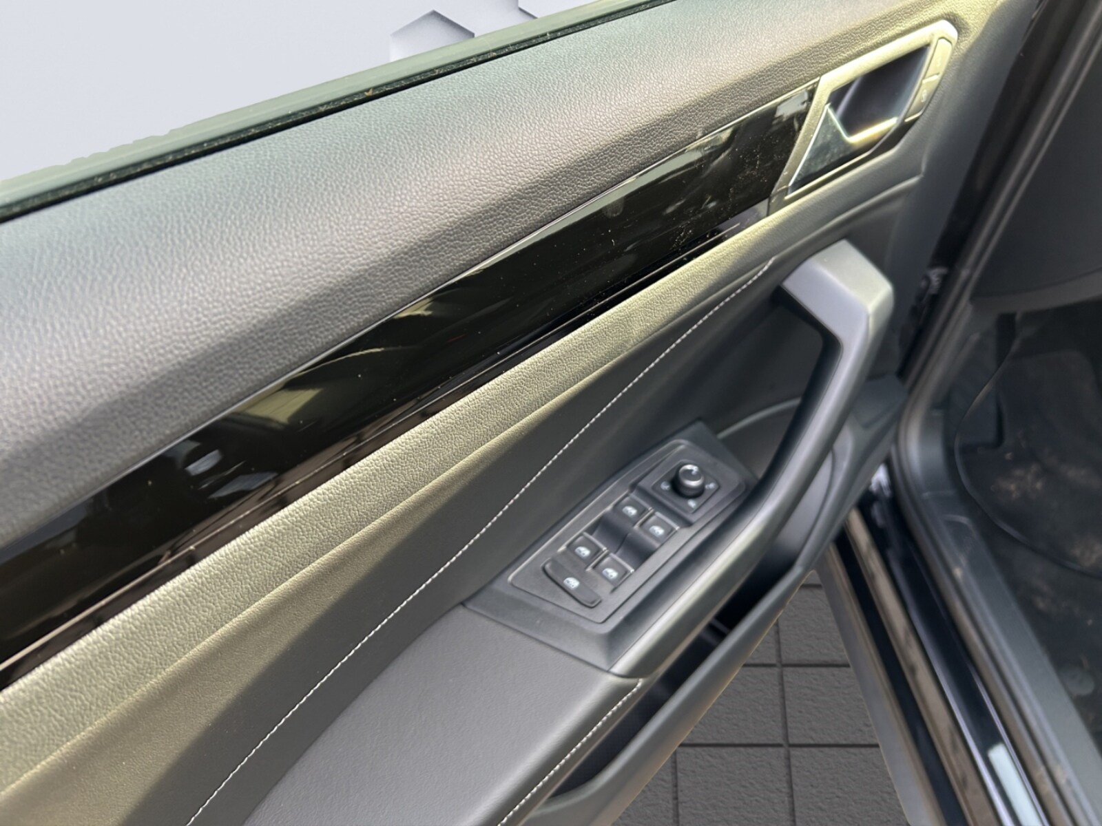 Volkswagen T-Roc – Bild 12