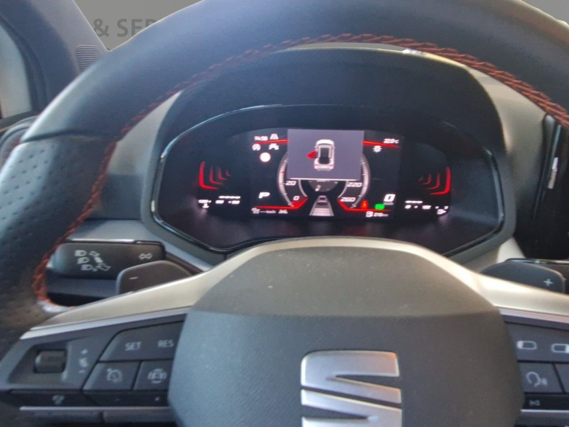 SEAT Arona FR