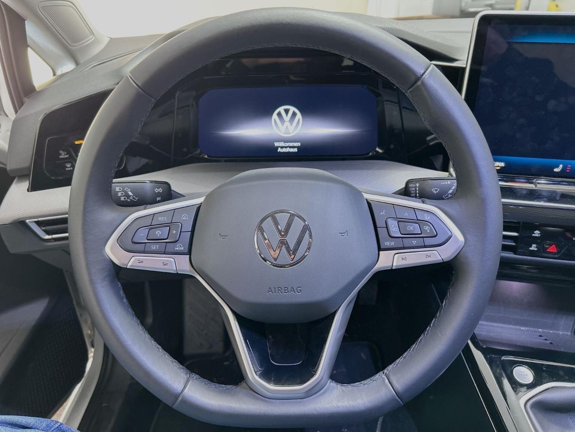 Volkswagen Golf Style
