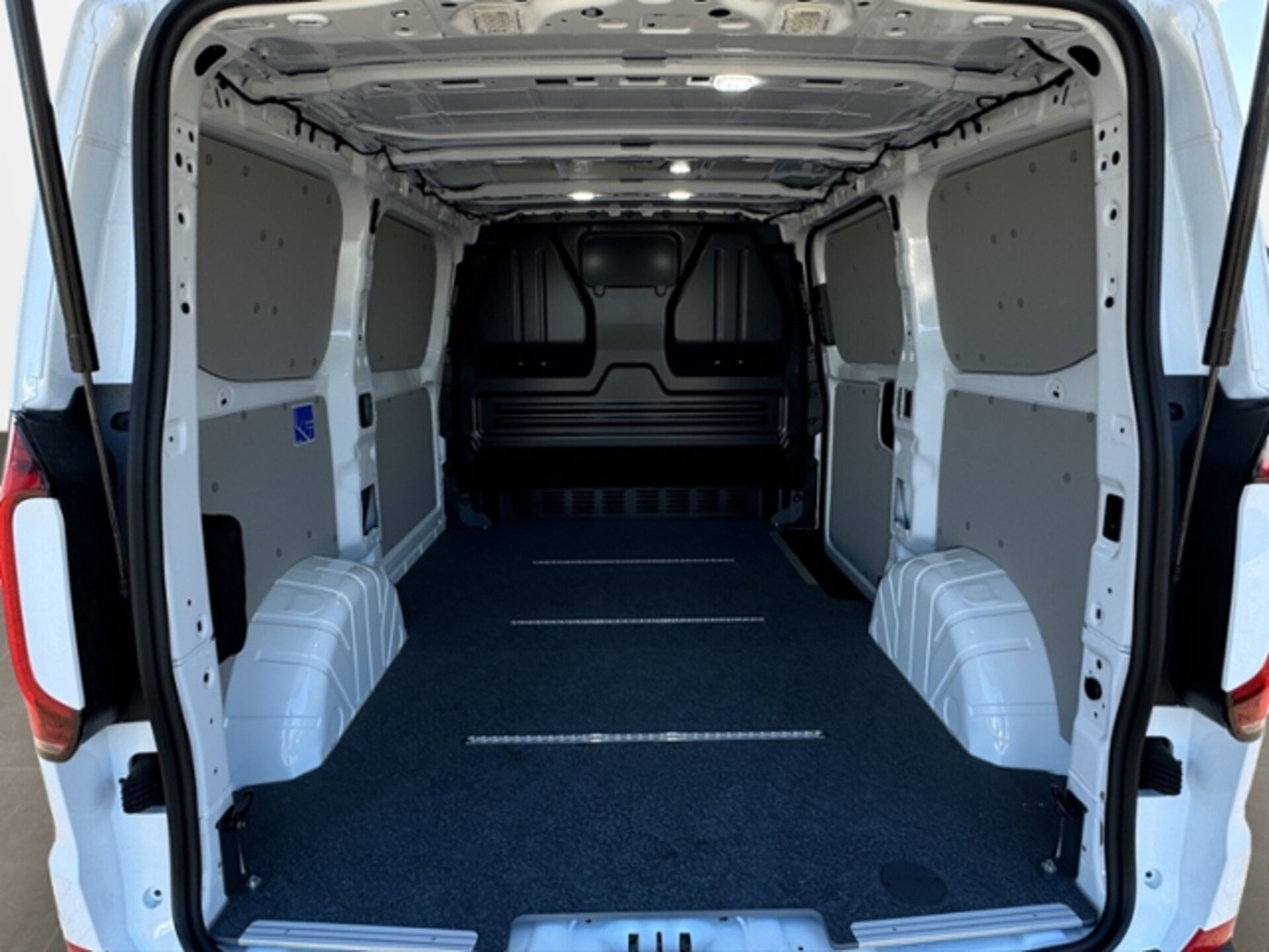 Volkswagen Transporter Kasten kurzer Radstand