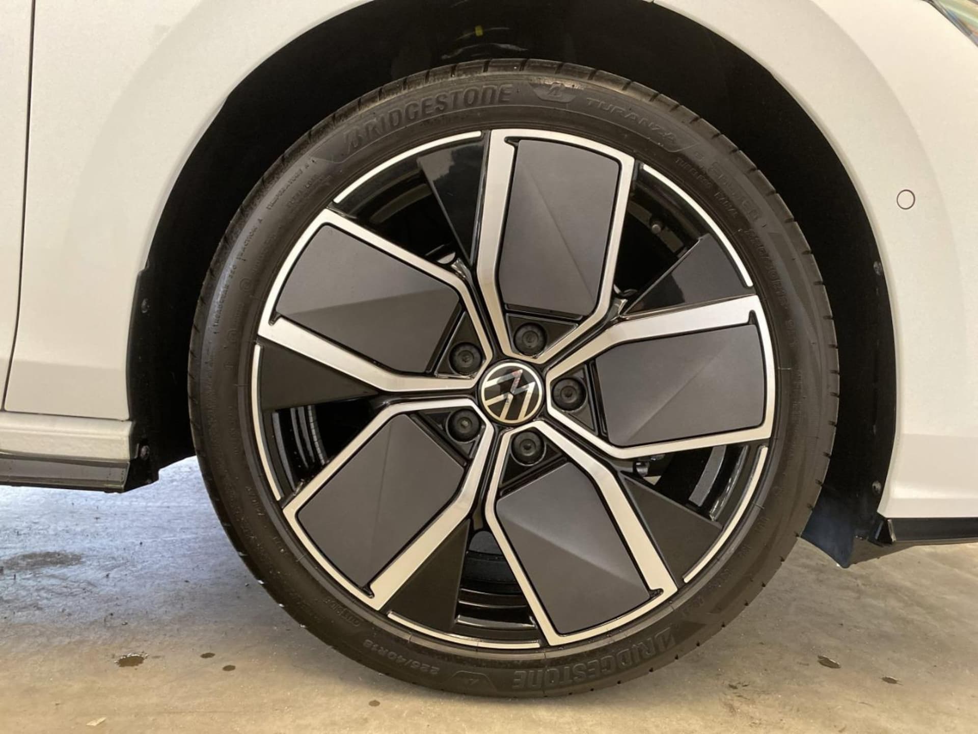 Volkswagen Golf Variant R-Line