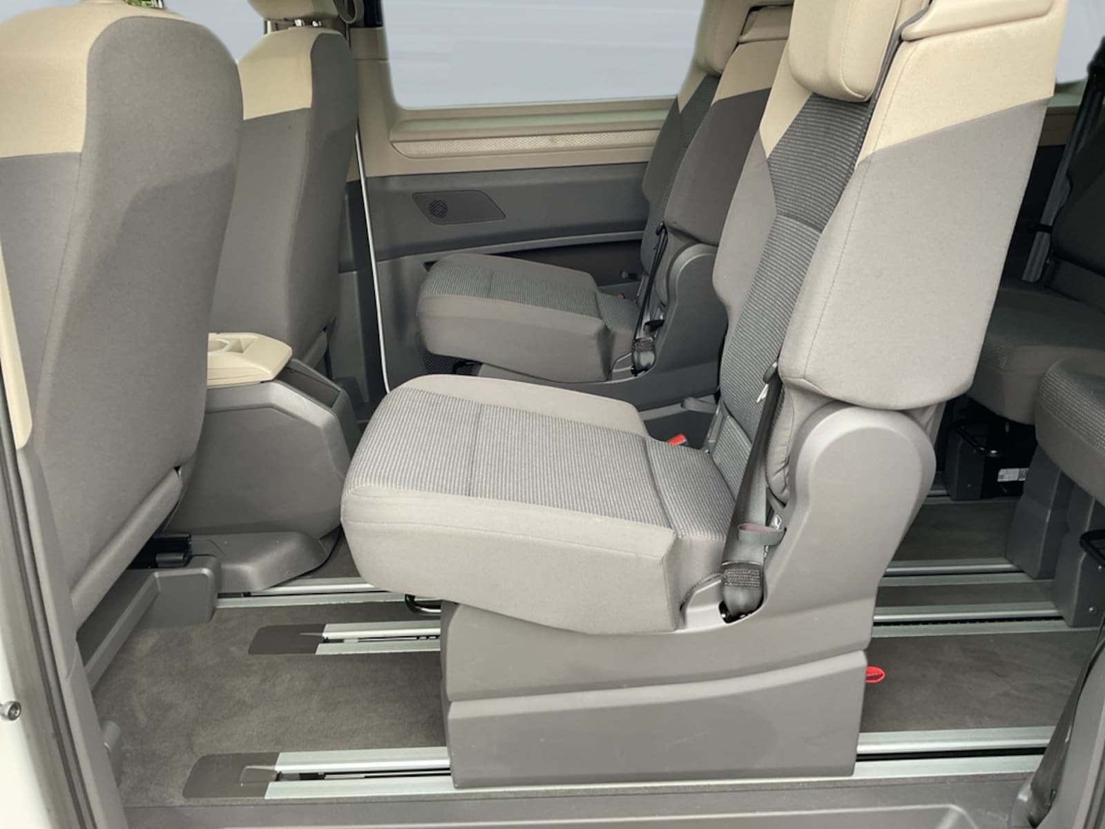 Volkswagen Multivan – Bild 11