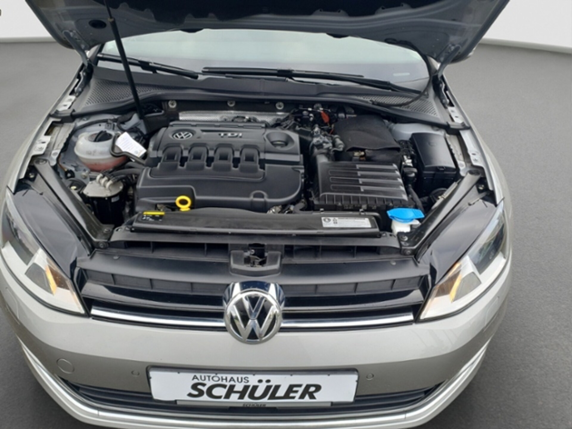 Volkswagen Golf LOUNGE