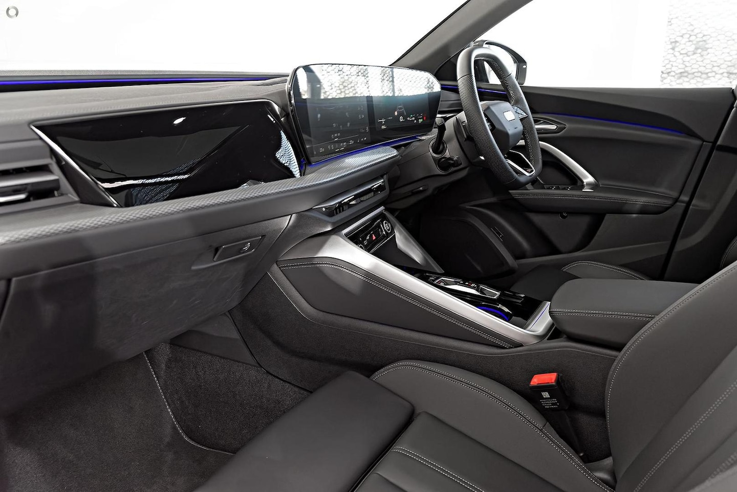 Image about Audi Q5 SUV TDI quattro 150 kW sport
