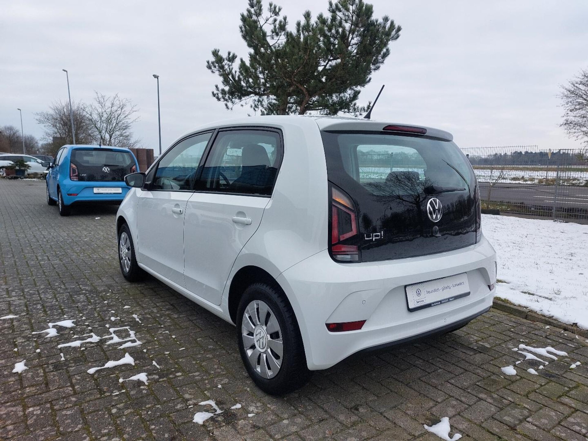 Volkswagen up! move up!