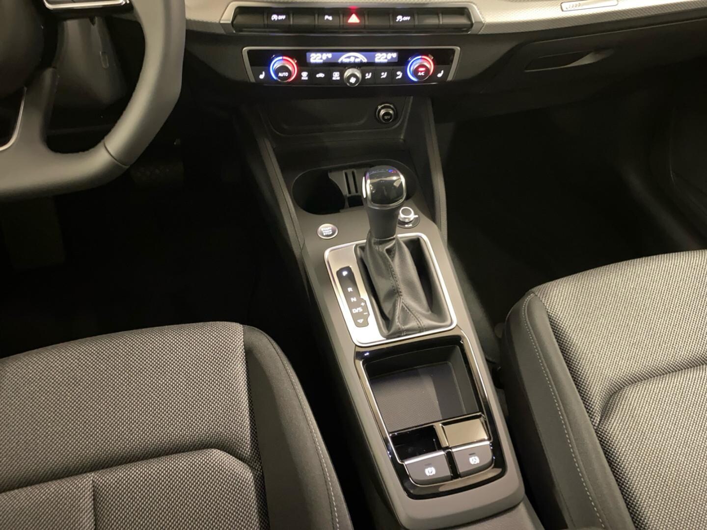 Bild über Audi Q2 advanced 35 TFSI 110(150) kW(PS) S tronic - für weitere Informationen kontaktieren Sie den Audi Partner