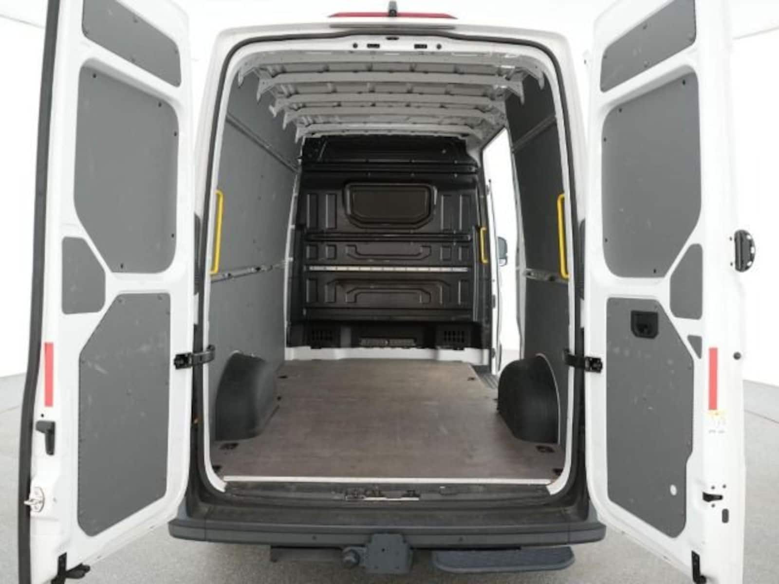 Volkswagen Crafter Kasten mittlerer Radstand – Bild 6