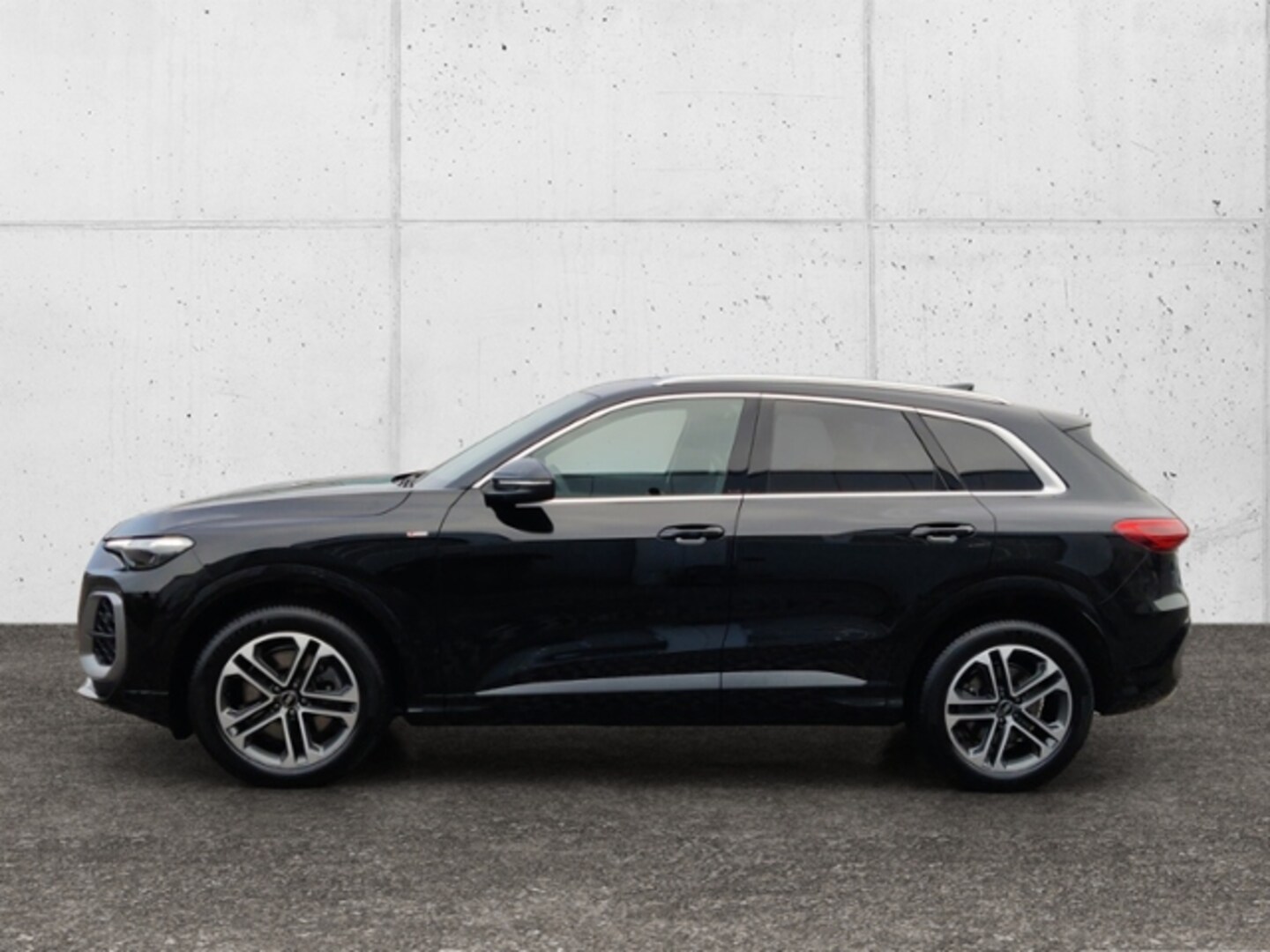 Bild über Audi Q5 SUV TDI quattro 150 kW S tronic - für weitere Informationen kontaktieren Sie den Audi Partner