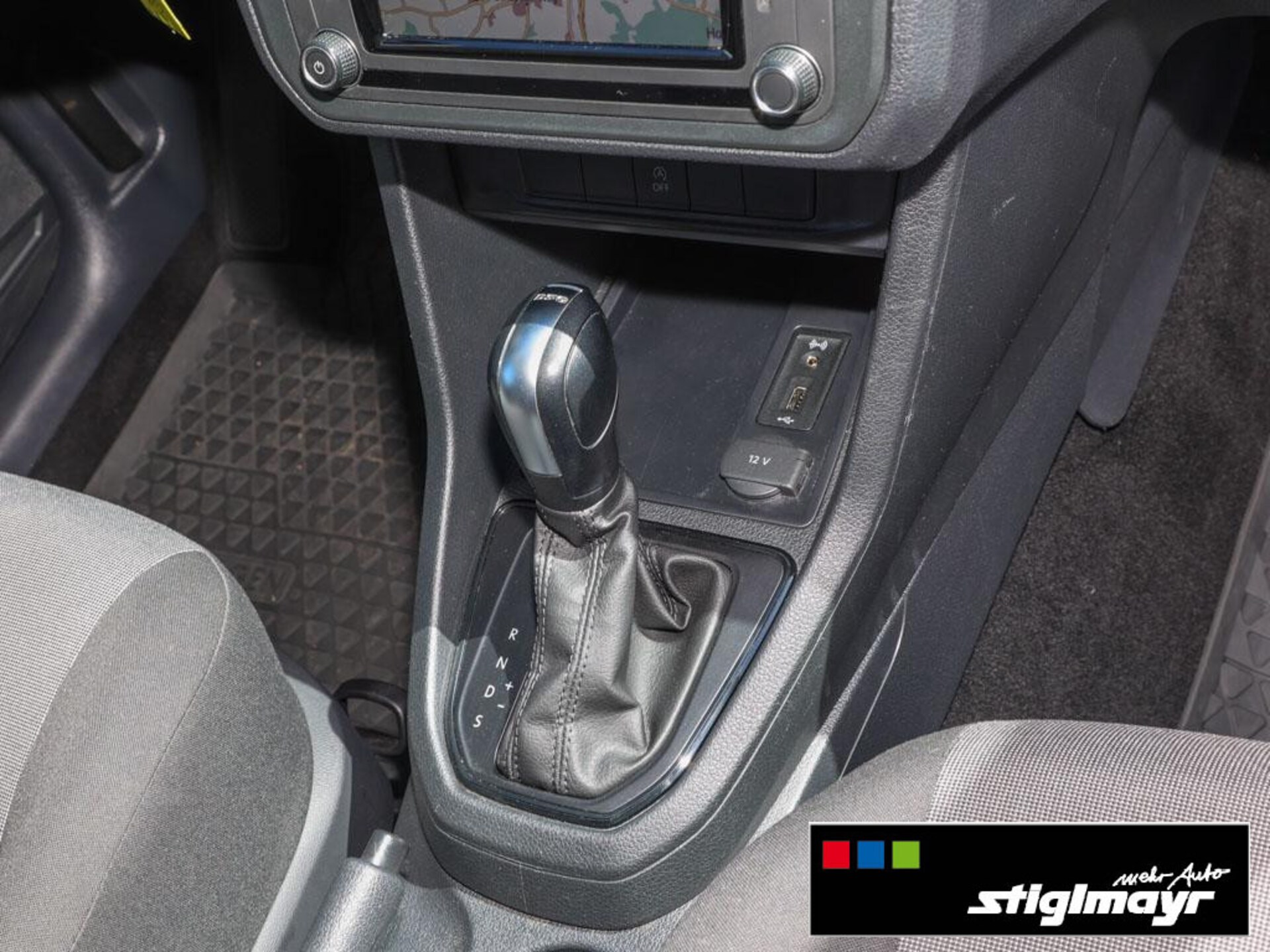 Volkswagen Caddy Maxi Kasten Basis-Modell