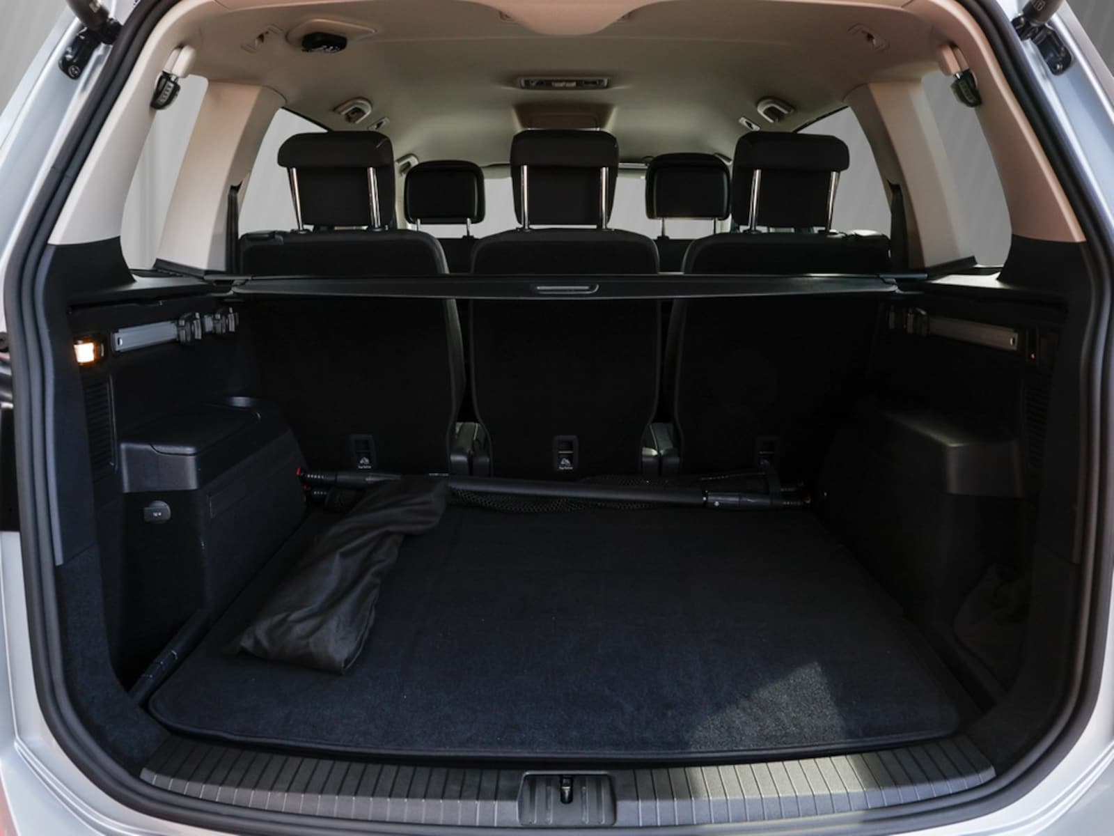 Volkswagen Touran – Bild 6