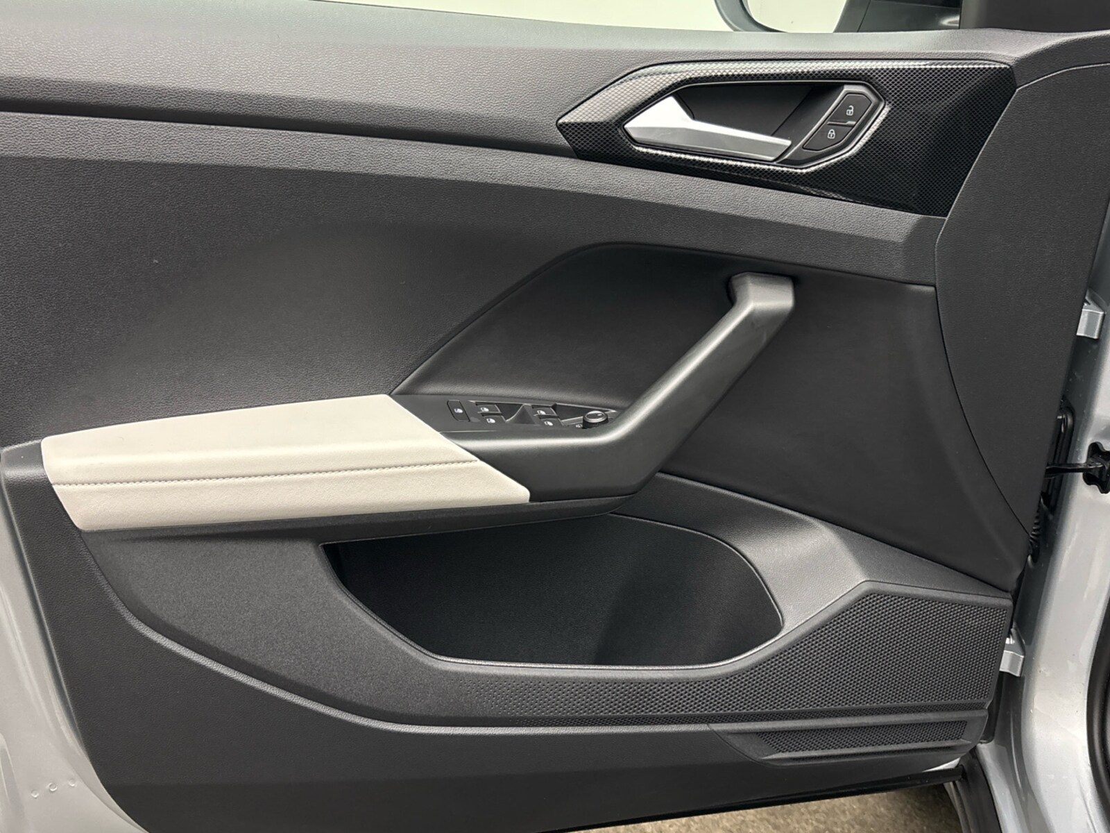 Volkswagen T-Cross – Bild 12