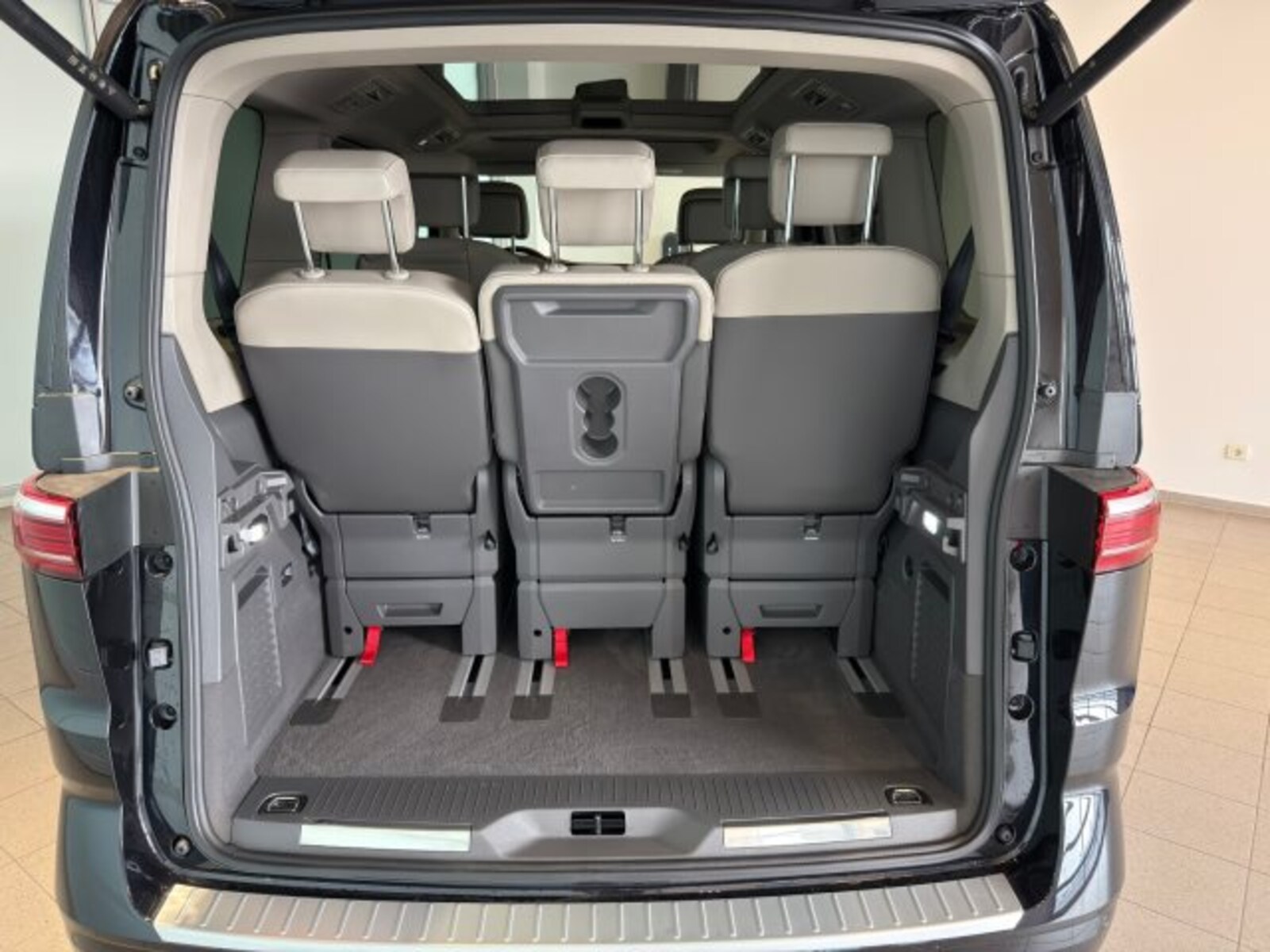 Volkswagen Multivan – Bild 13