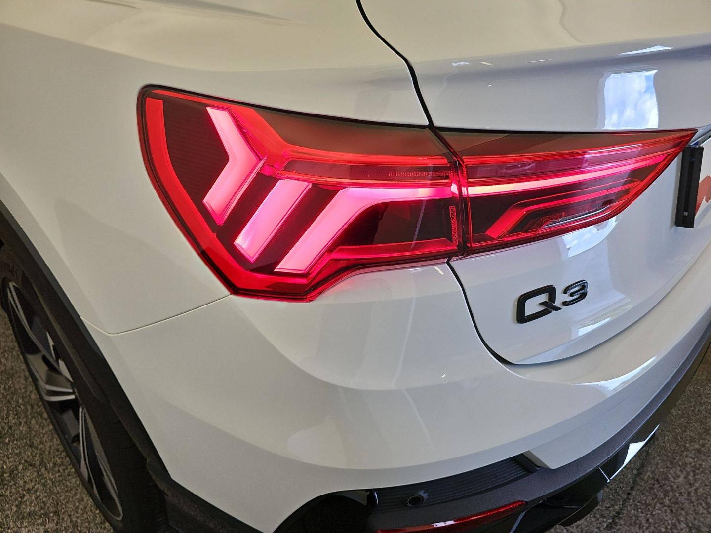 Image about Audi Q3 Sportback S line 35 TDI 110 kW (150 ch) S tronic