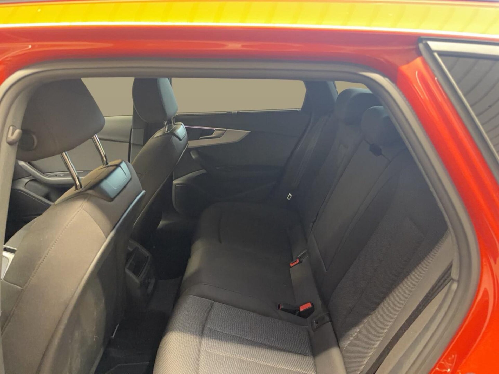 Audi A4 Avant S line