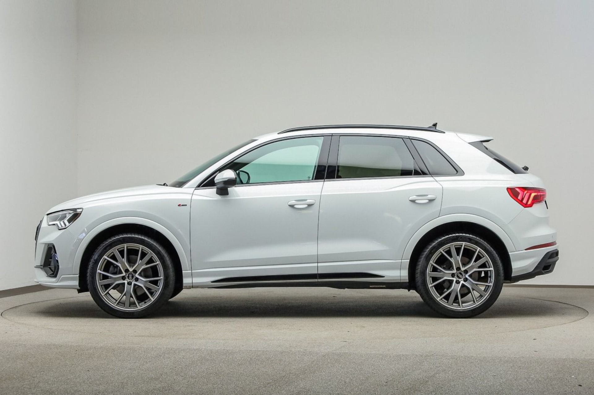 Audi Q3 SUV S line