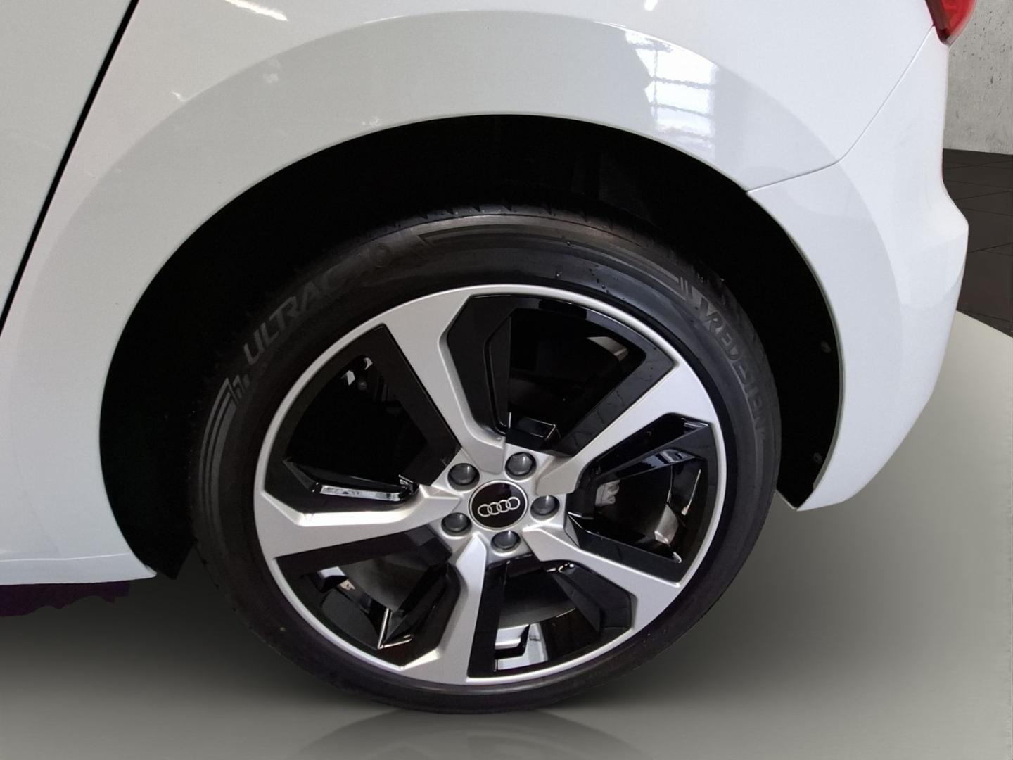 Bild über Audi A1 Sportback advanced 30 TFSI S tronic - für weitere Informationen kontaktieren Sie den Audi Partner