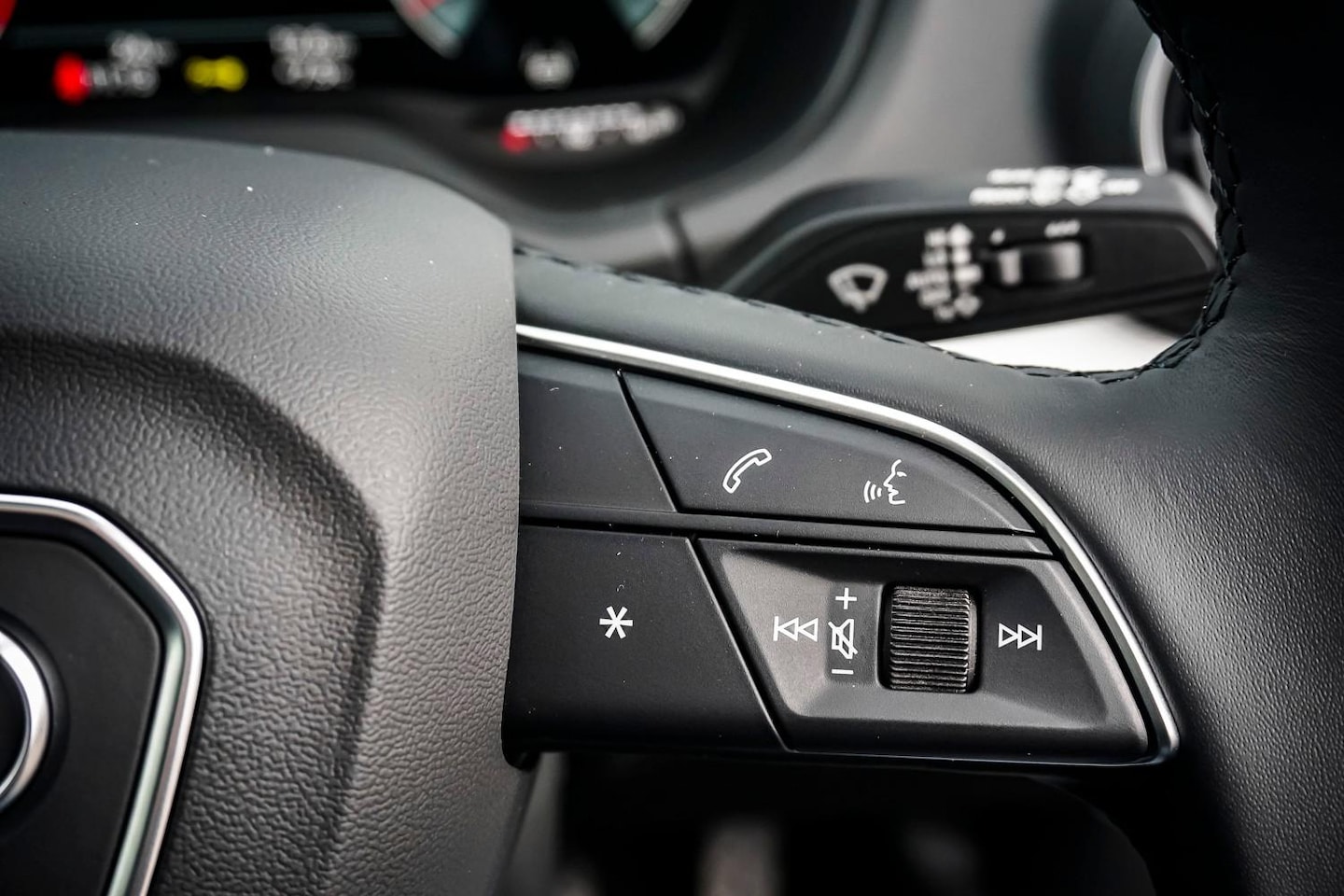 Image about Audi Q2 S line edition TFSI S tronic