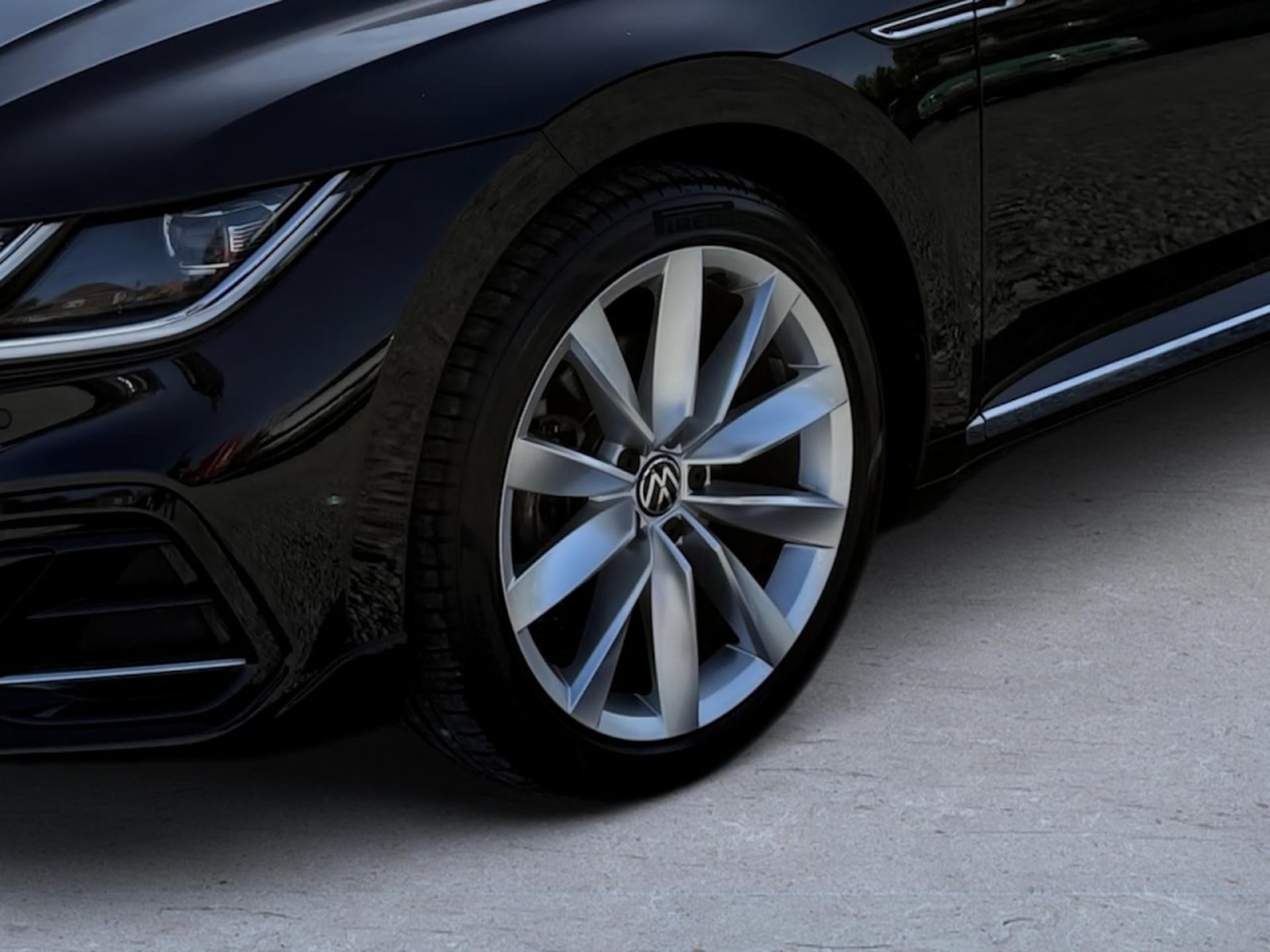 Volkswagen Arteon R-Line