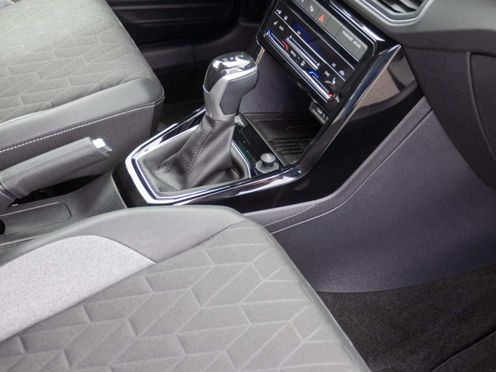 Volkswagen T-Cross – Bild 25